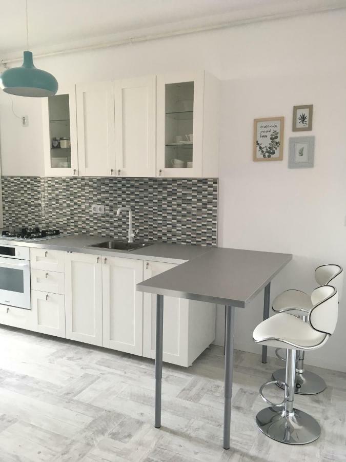 Kiki'S Studio Apartment ซีบิว ภายนอก รูปภาพ