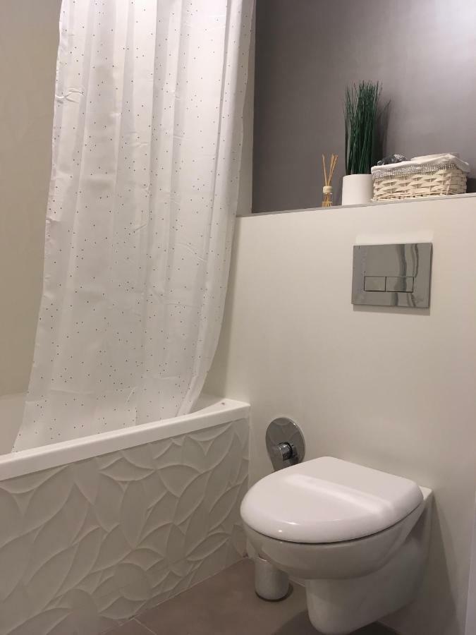 Kiki'S Studio Apartment ซีบิว ภายนอก รูปภาพ